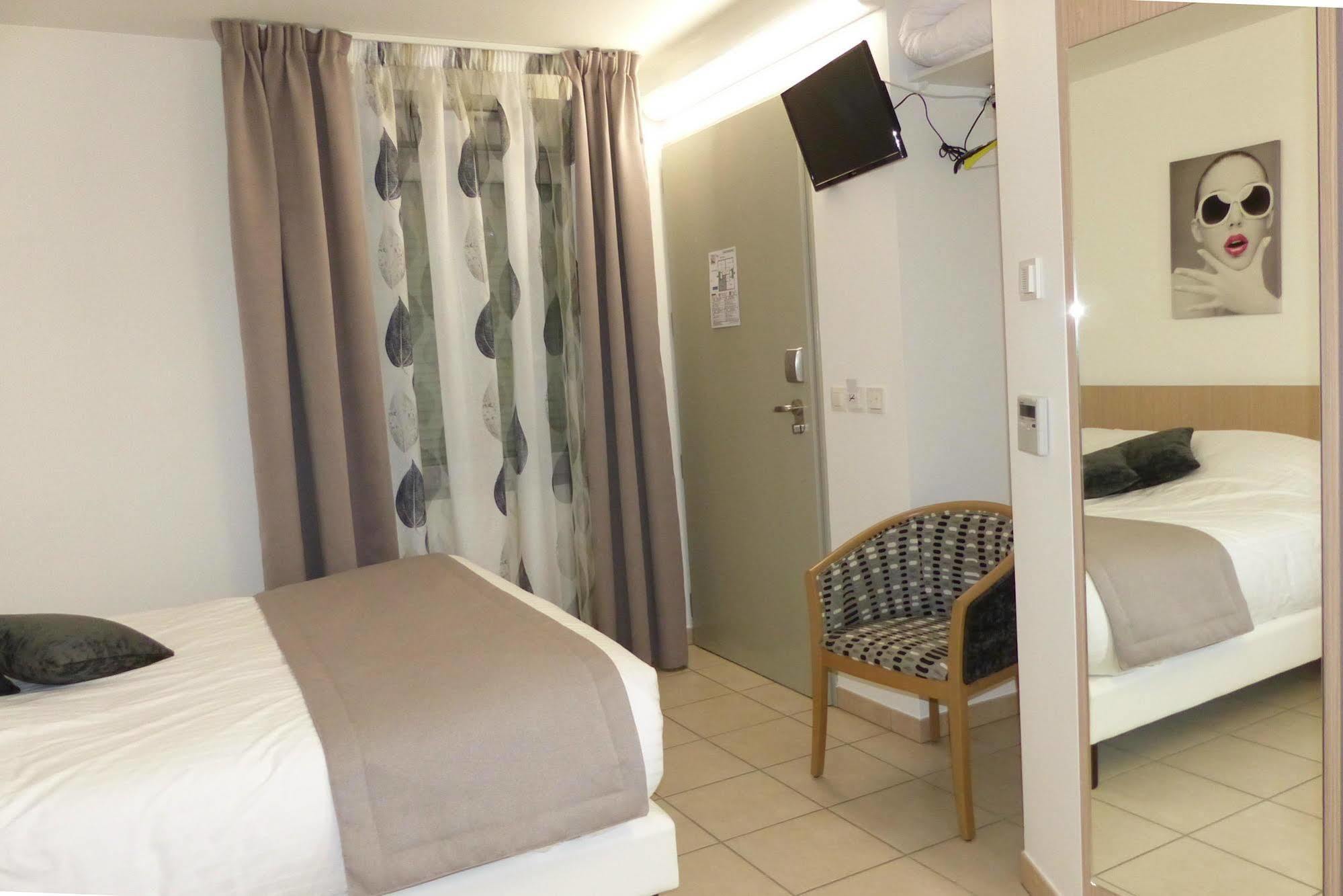 Hotel Au Beaujolais Saint Jean Belleville-sur-Saône Zewnętrze zdjęcie