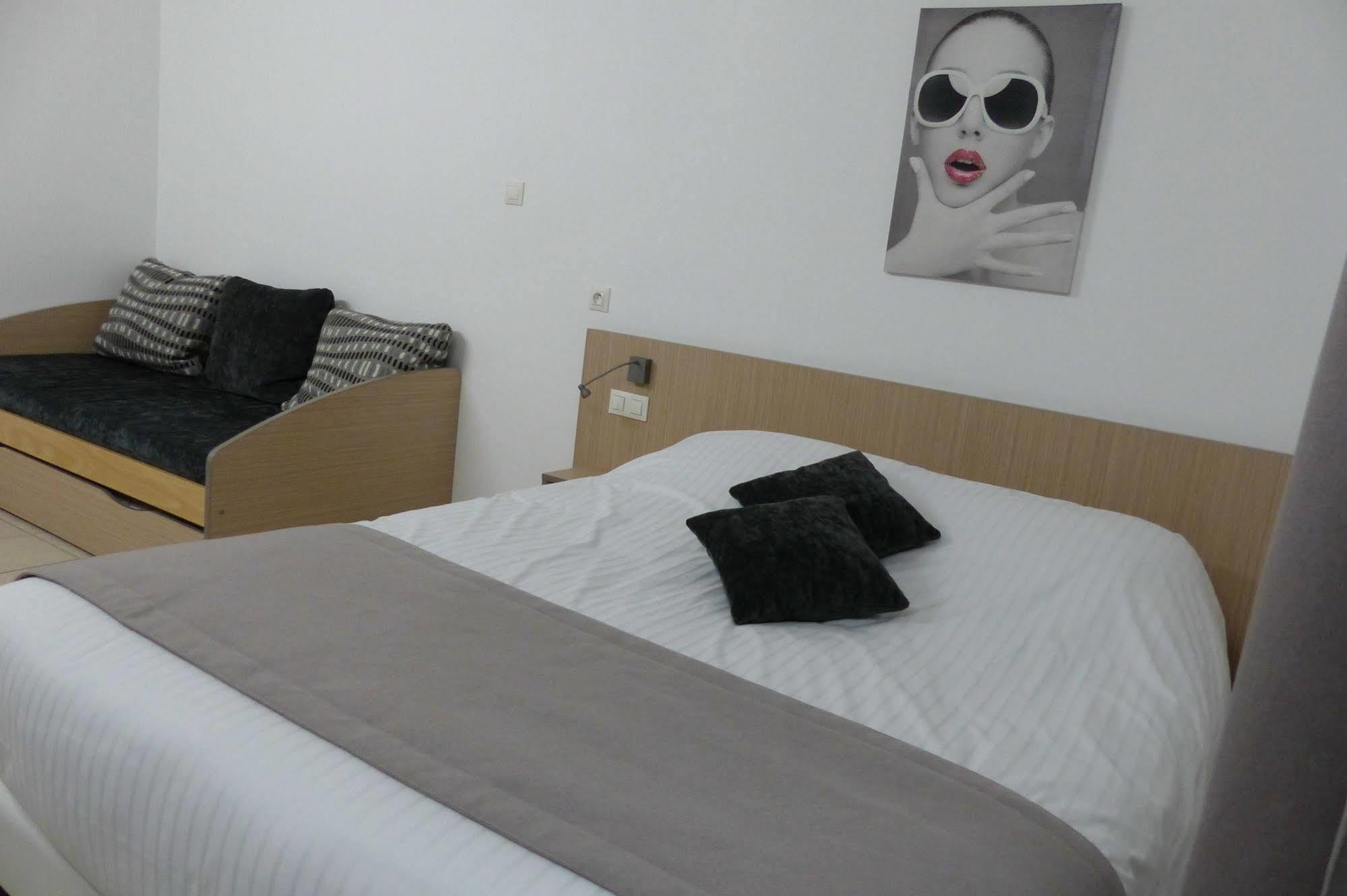 Hotel Au Beaujolais Saint Jean Belleville-sur-Saône Zewnętrze zdjęcie